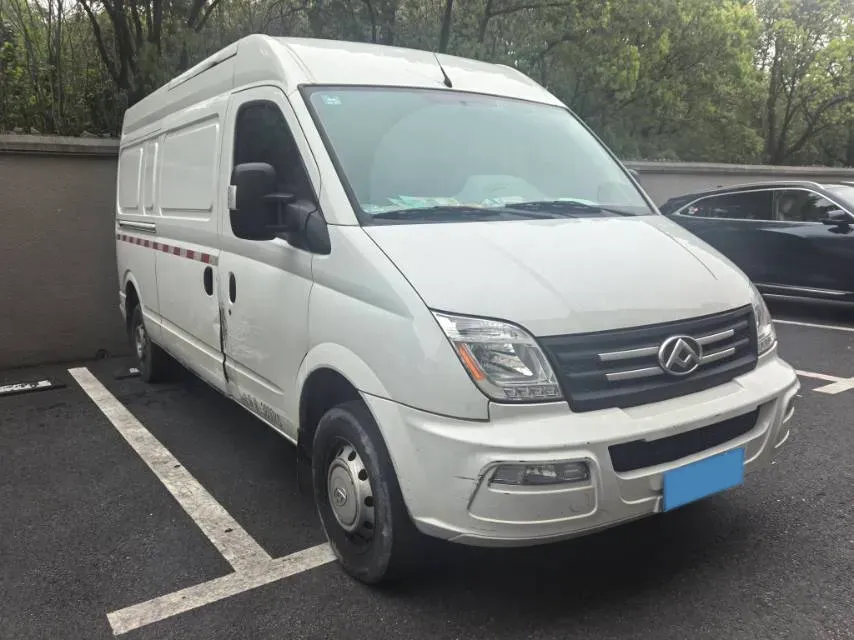 2021 MAXUS XinTu V80 2.0T 127HP L4 6MT,autocango,china used car exporter,china ev exporter,chinese used car exporter,chinese used ev exporter