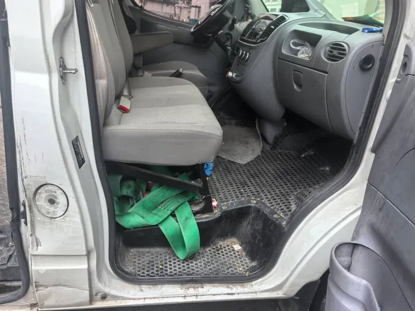 2021 MAXUS XinTu V80 2.0T 127HP L4 6MT,autocango,china used car exporter,china ev exporter,chinese used car exporter,chinese used ev exporter