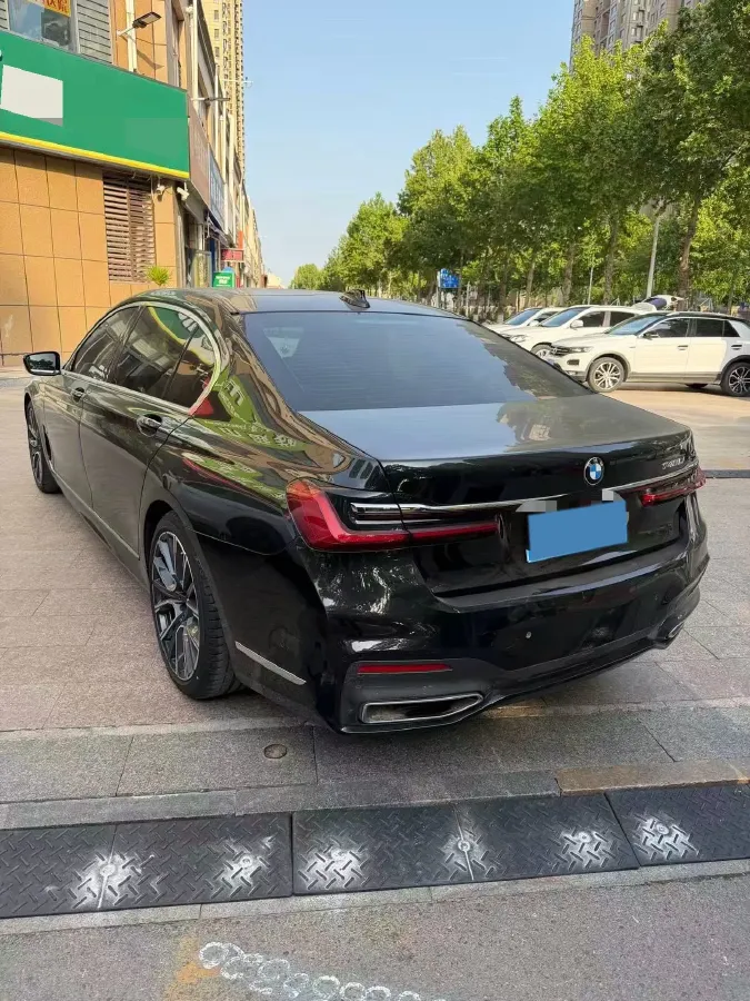 2021 BMW 7 Series 3.0T 340HP L6 8AT,autocango,china used car exporter,china ev exporter,chinese used car exporter,chinese used ev exporter