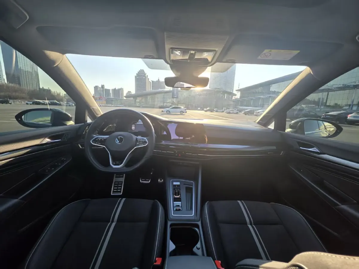 2021 Volkswagen Golf 1.4T 150HP L4 7DCT,autocango,china used car exporter,china ev exporter,chinese used car exporter,chinese used ev exporter