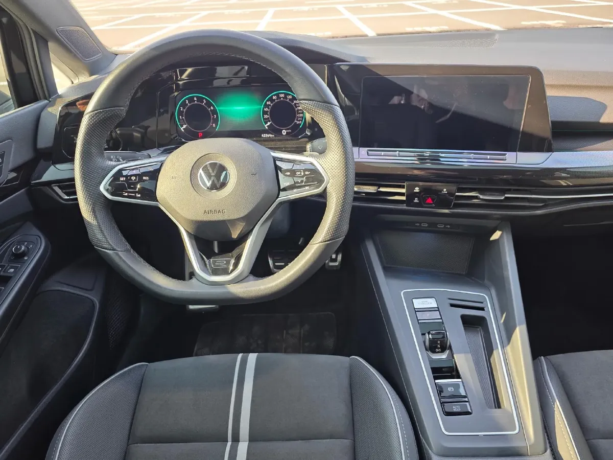 2021 Volkswagen Golf 1.4T 150HP L4 7DCT,autocango,china used car exporter,china ev exporter,chinese used car exporter,chinese used ev exporter