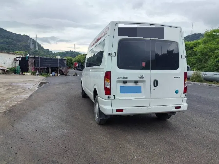 2019 MAXUS XinTu V80 2.0T 139HP L4 6MT,autocango,china used car exporter,china ev exporter,chinese used car exporter,chinese used ev exporter