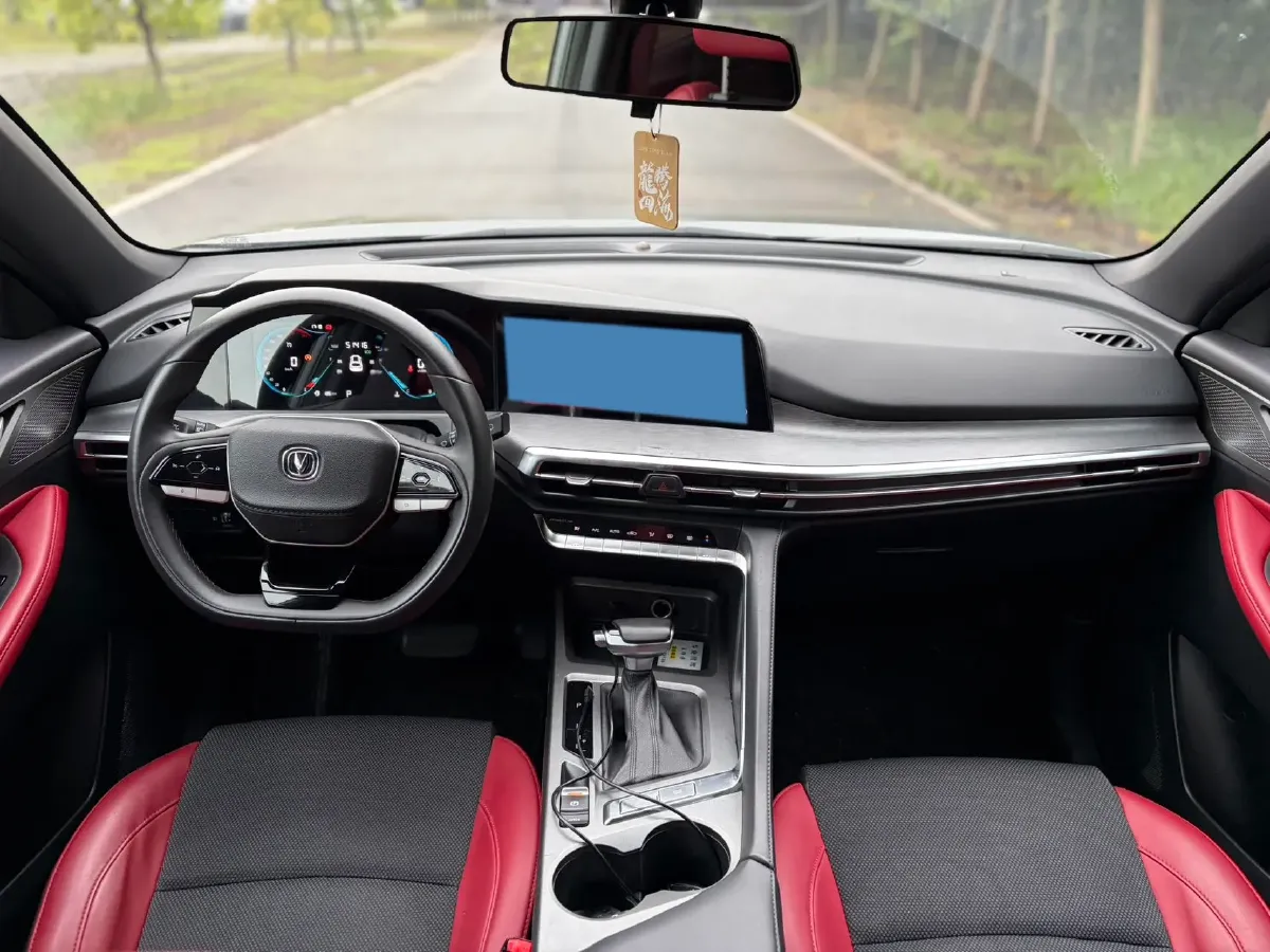 2023 ChangAn CS35 Plus 1.4T 160HP L4 7DCT,autocango,china used car exporter,china ev exporter,chinese used car exporter,chinese used ev exporter