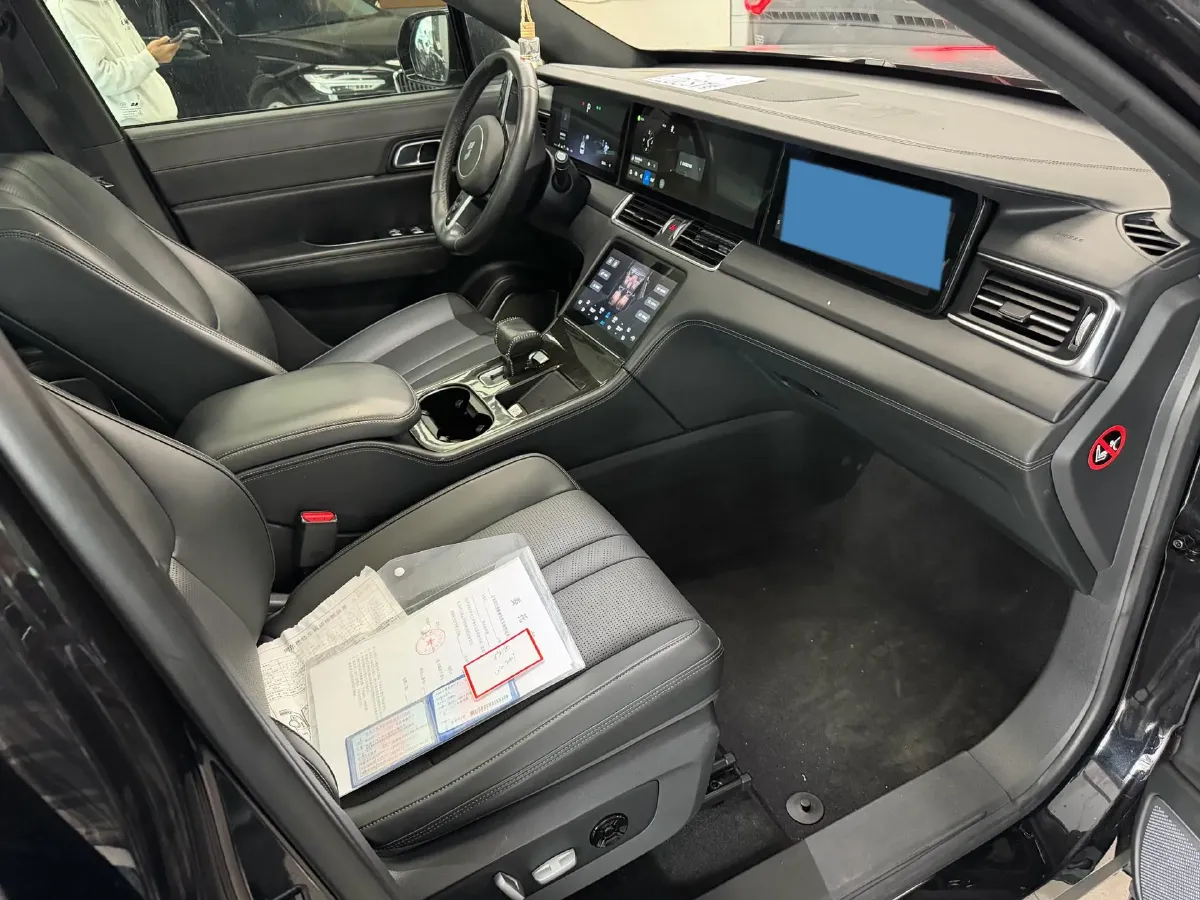 2020 Li ONE Range Extended 131HP REEV 40.5KWH,autocango,china used car exporter,china ev exporter,chinese used car exporter,chinese used ev exporter