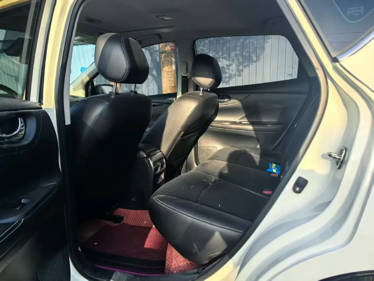 2021 Nissan Tiida 1.6L 122HP L4 CVT,autocango,china used car exporter,china ev exporter,chinese used car exporter,chinese used ev exporter