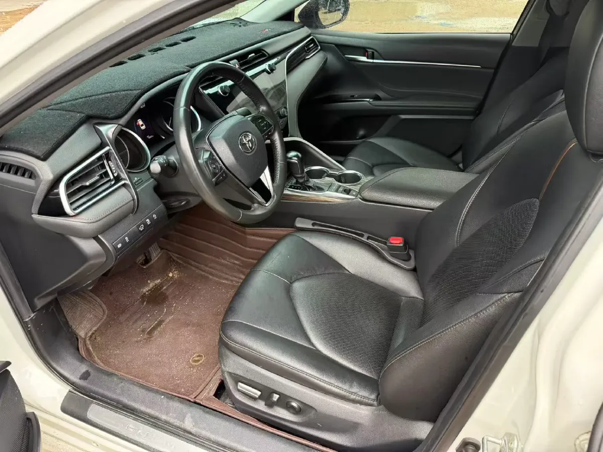 2021 Toyota Camry 2.5L 209HP L4 8AT,autocango,china used car exporter,china ev exporter,chinese used car exporter,chinese used ev exporter