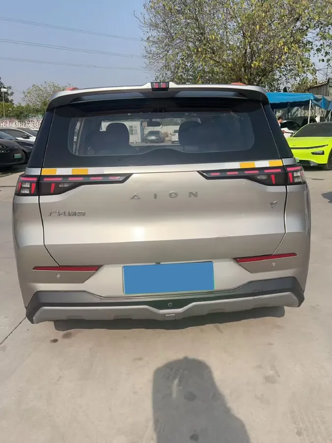 2022 Geely Okavango 1.8T 184HP L4 7DCT,autocango,china used car exporter,china ev exporter,chinese used car exporter,chinese used ev exporter