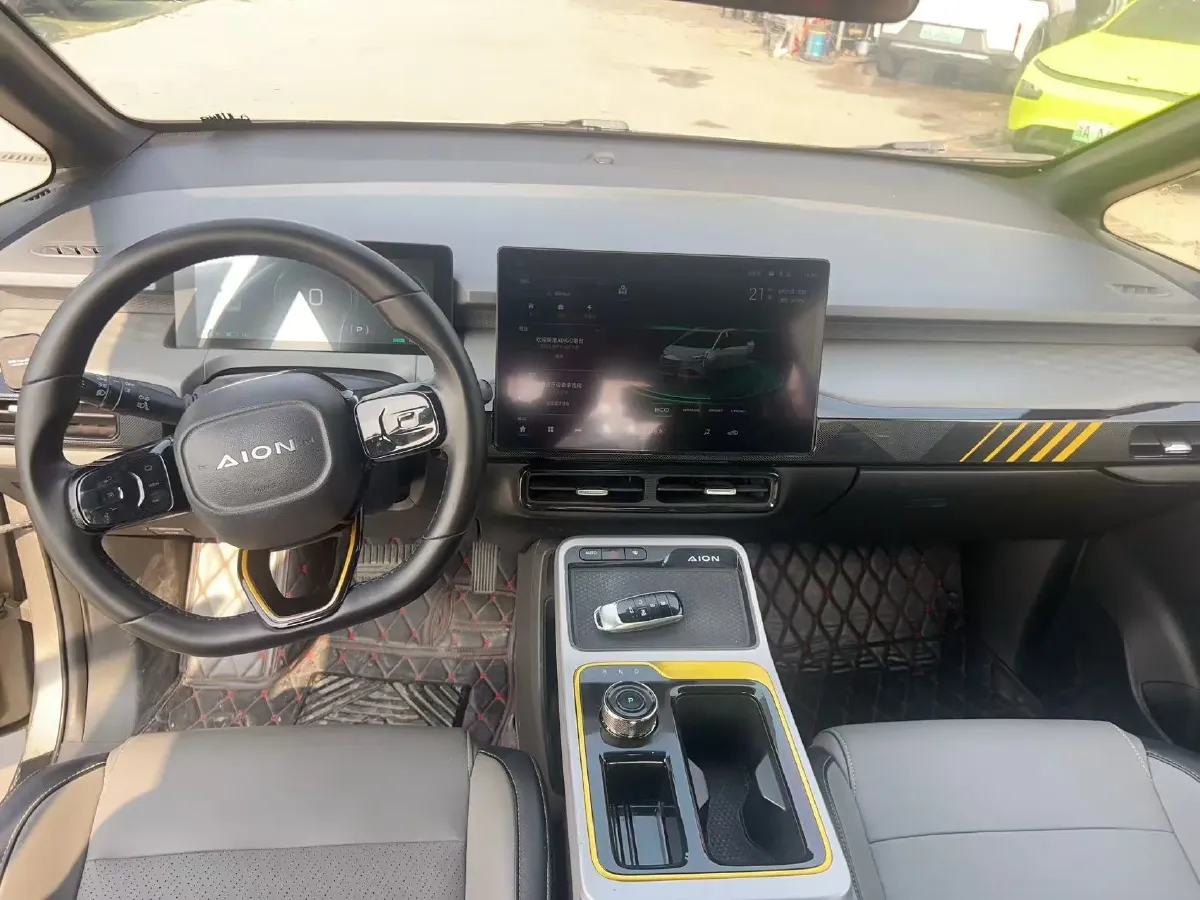 2022 Geely Okavango 1.8T 184HP L4 7DCT,autocango,china used car exporter,china ev exporter,chinese used car exporter,chinese used ev exporter