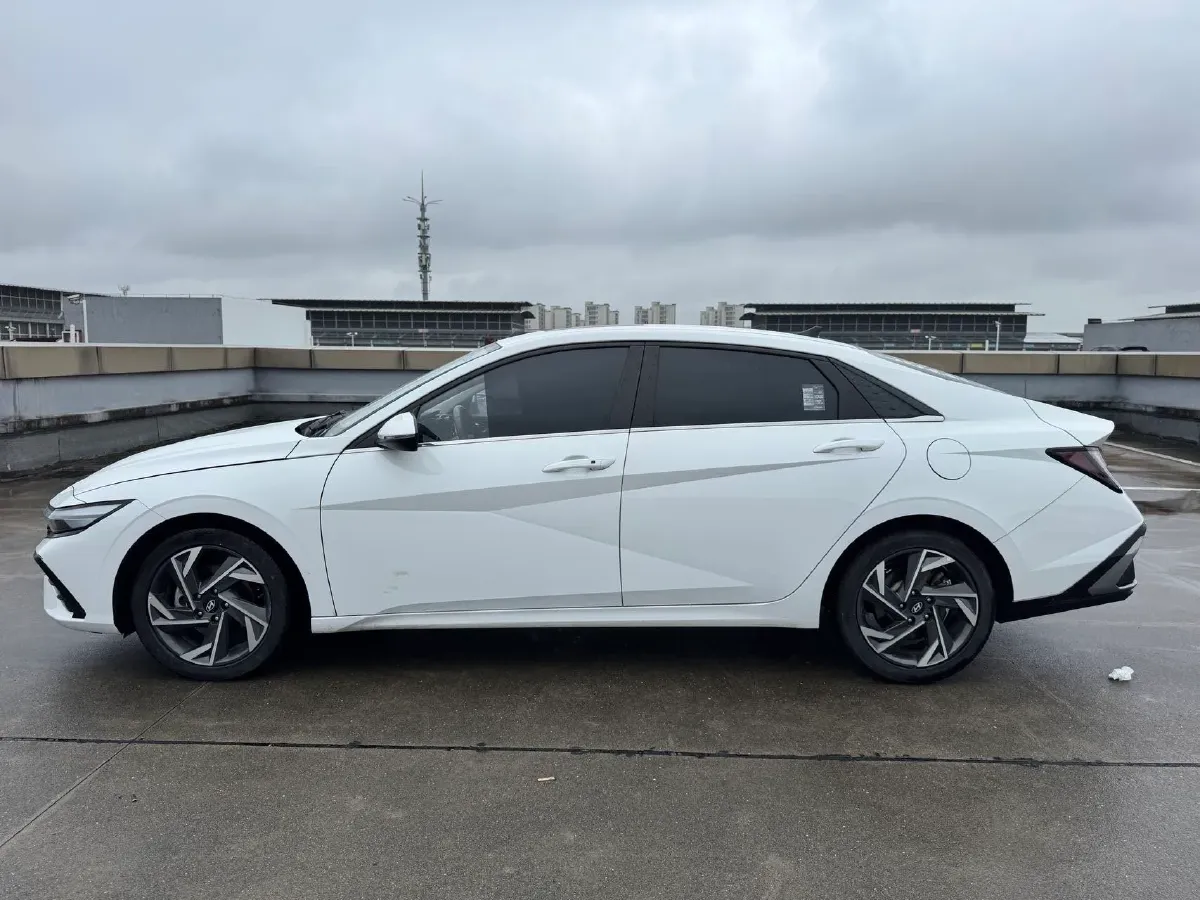 2023 Hyundai Elantra 1.5L 115HP L4 CVT,autocango,china used car exporter,china ev exporter,chinese used car exporter,chinese used ev exporter