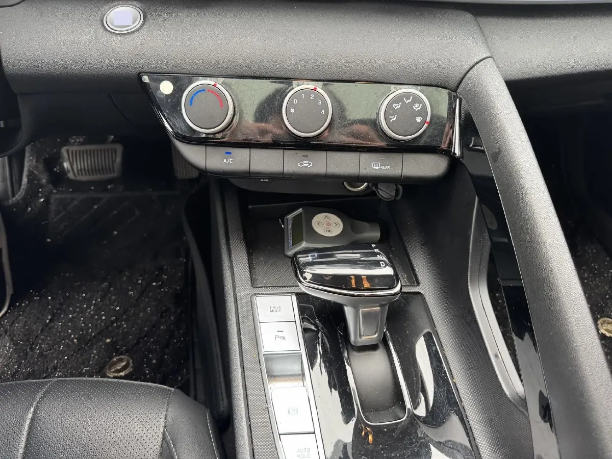 2023 Hyundai Elantra 1.5L 115HP L4 CVT,autocango,china used car exporter,china ev exporter,chinese used car exporter,chinese used ev exporter