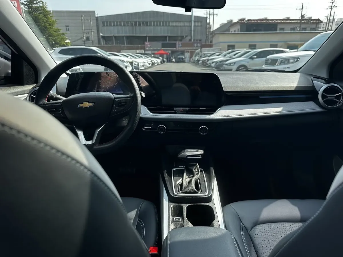 2023 Chevrolet Monza 1.5L 113HP L4 6DCT,autocango,china used car exporter,china ev exporter,chinese used car exporter,chinese used ev exporter