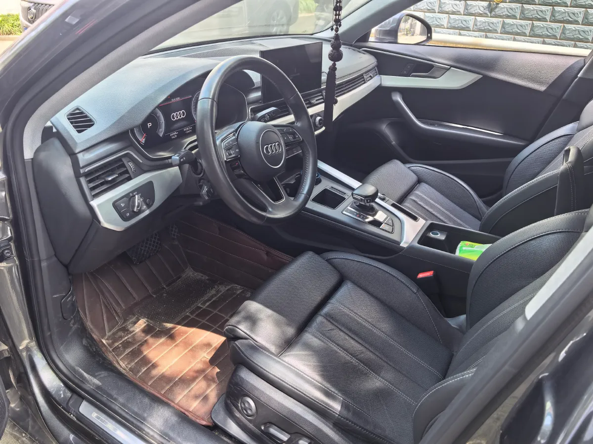 2020 Audi A4L 2.0T 190HP L4 7DCT,autocango,china used car exporter,china ev exporter,chinese used car exporter,chinese used ev exporter