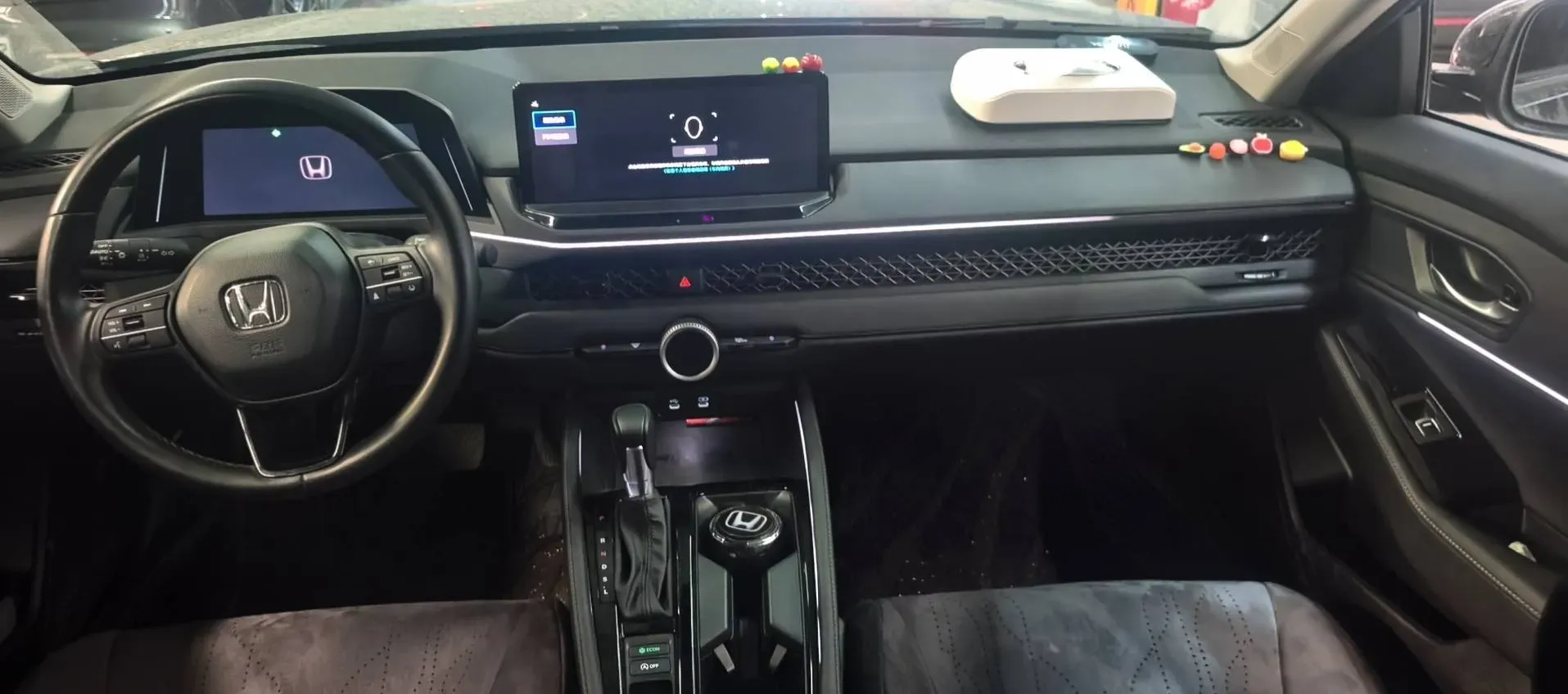 2025 Honda Accord 1.5T 192HP L4 CVT,autocango,china used car exporter,china ev exporter,chinese used car exporter,chinese used ev exporter