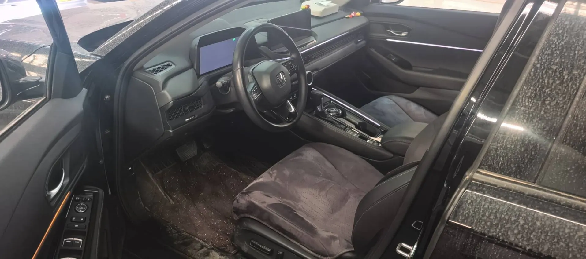 2025 Honda Accord 1.5T 192HP L4 CVT,autocango,china used car exporter,china ev exporter,chinese used car exporter,chinese used ev exporter