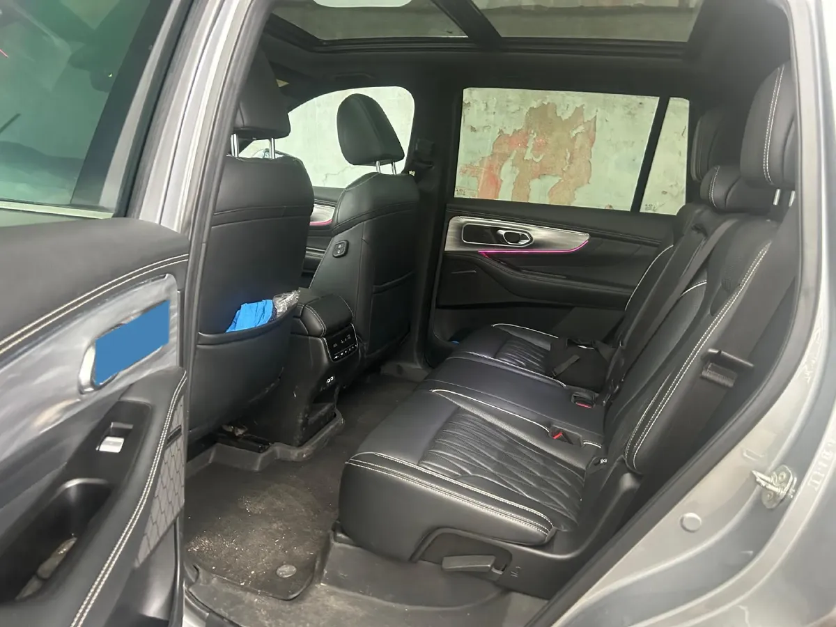 2022 GAC Trumpchi GS8 2.0T 252HP L4 8AT,autocango,china used car exporter,china ev exporter,chinese used car exporter,chinese used ev exporter