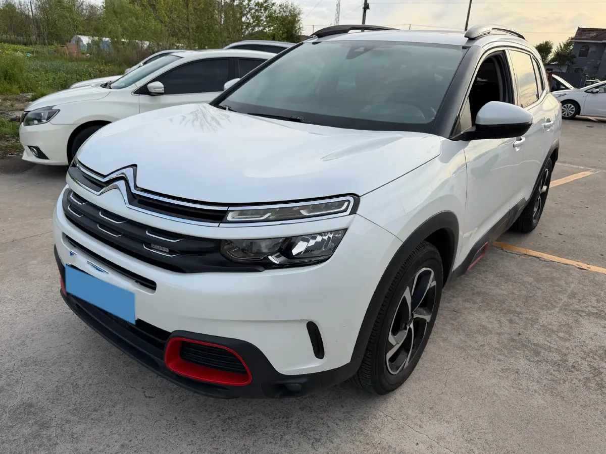 2017 Citroen C5 Aircross 1.6T 167HP L4 6AT,autocango,china used car exporter,china ev exporter,chinese used car exporter,chinese used ev exporter