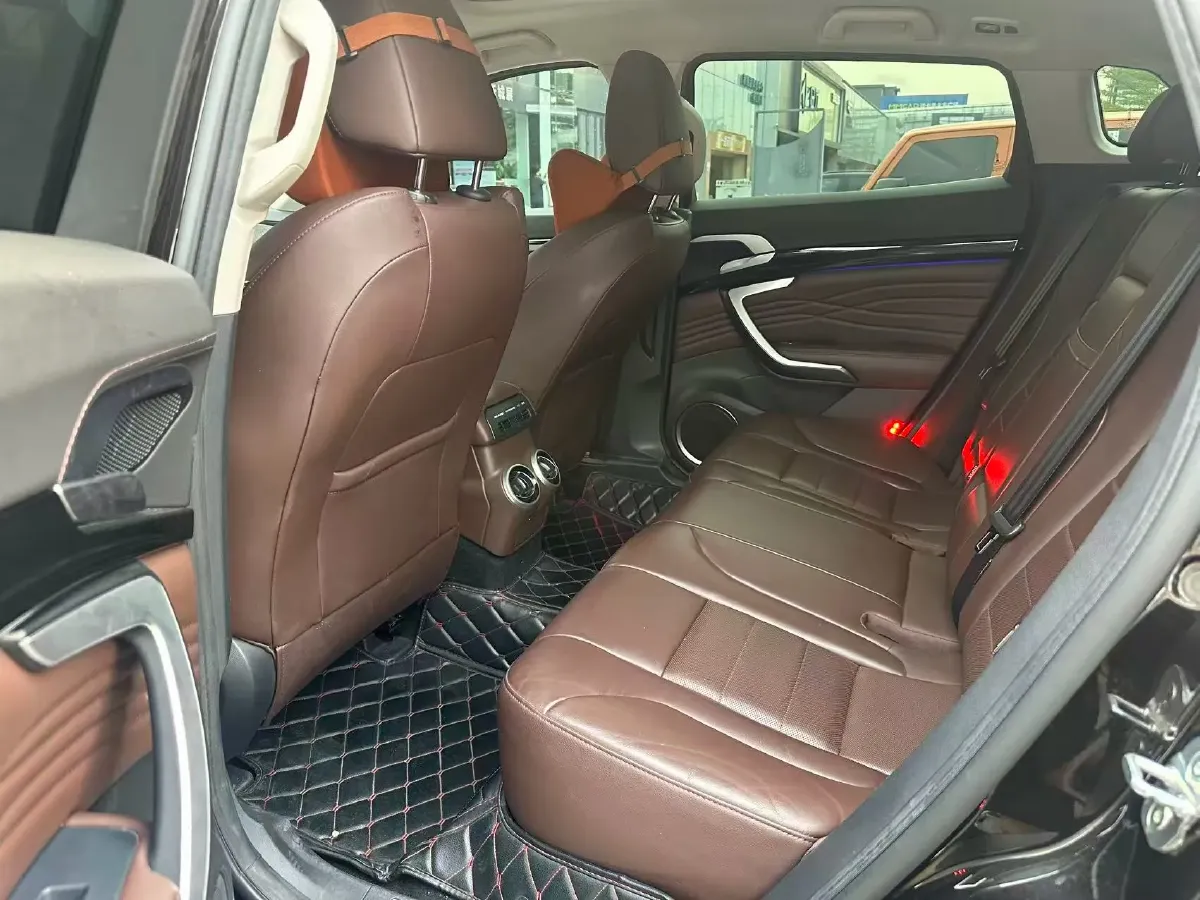 2018 WEY P8 2.0T 234HP L4 6DCT PHEV 12.96KWH,autocango,china used car exporter,china ev exporter,chinese used car exporter,chinese used ev exporter