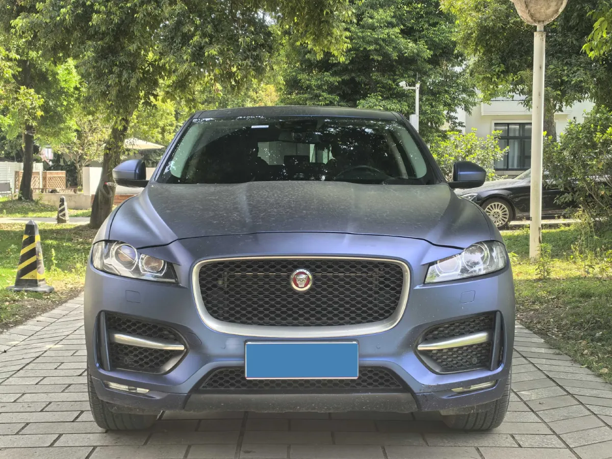 2018 Jaguar F-PACE 2.0T 250HP L4 8AT,autocango,china used car exporter,china ev exporter,chinese used car exporter,chinese used ev exporter