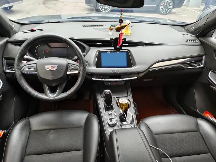 2021 Cadillac XT4 2.0T 237HP L4 9AT,autocango,china used car exporter,china ev exporter,chinese used car exporter,chinese used ev exporter