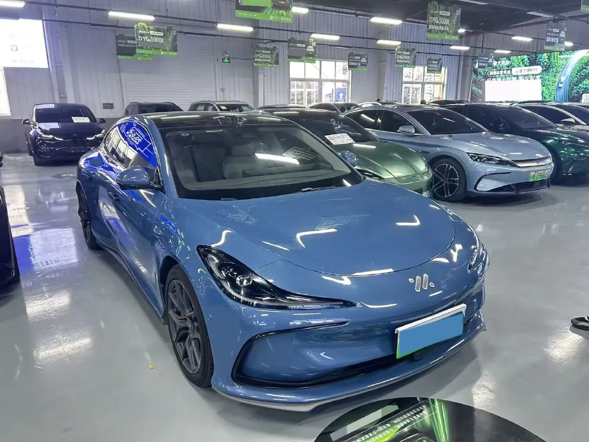 2024 IM L6 BEV 75KWH,autocango,china used car exporter,china ev exporter,chinese used car exporter,chinese used ev exporter