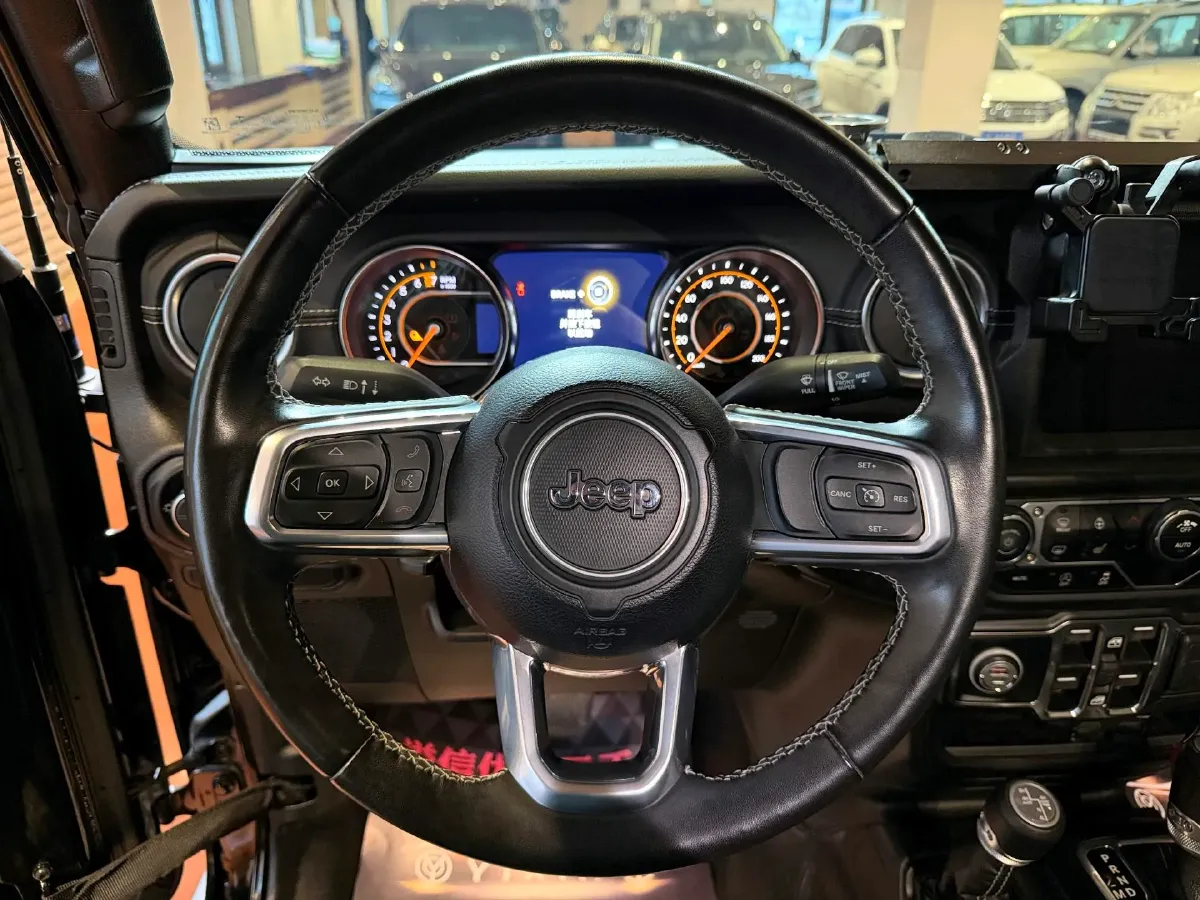 2022 Jeep Gladiator 3.6L 284HP V6 8AT,autocango,china used car exporter,china ev exporter,chinese used car exporter,chinese used ev exporter