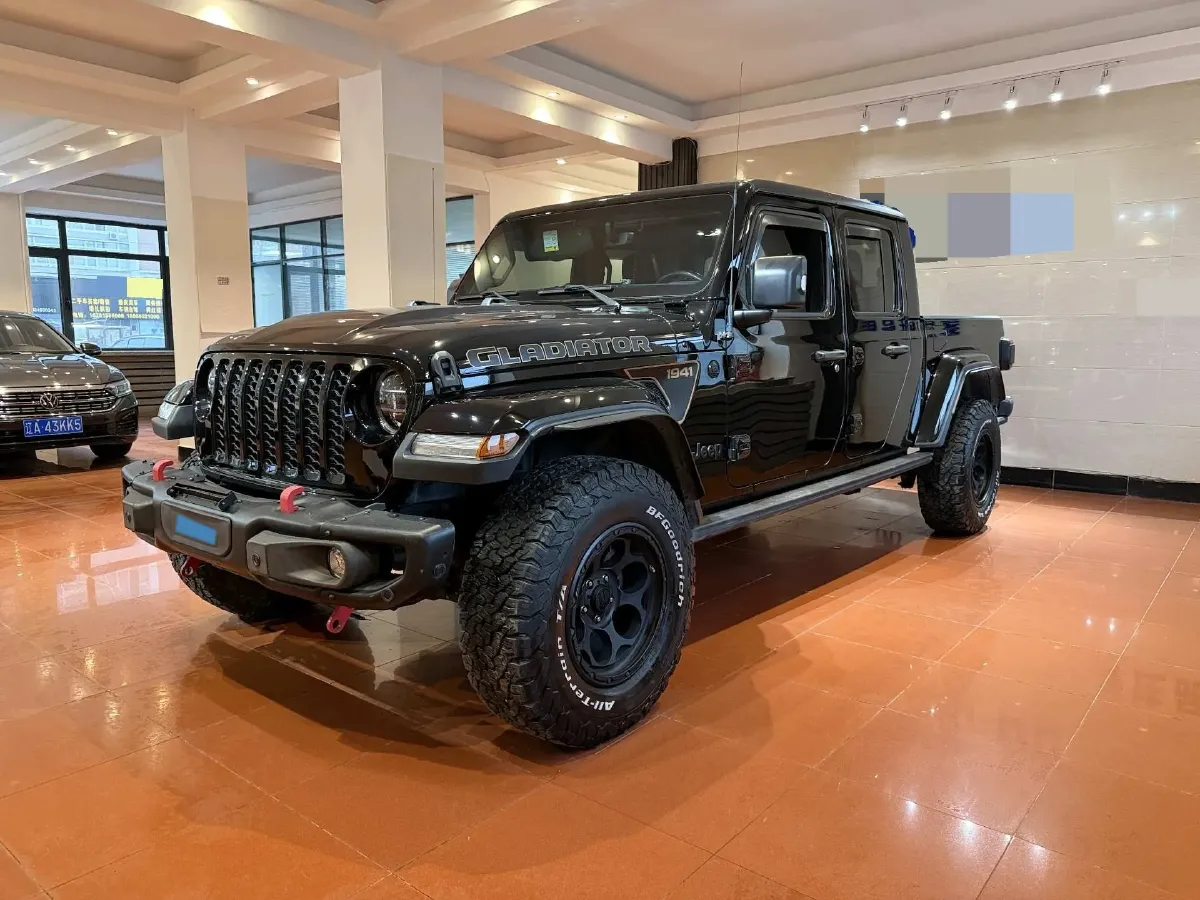 2022 Jeep Gladiator 3.6L 284HP V6 8AT,autocango,china used car exporter,china ev exporter,chinese used car exporter,chinese used ev exporter