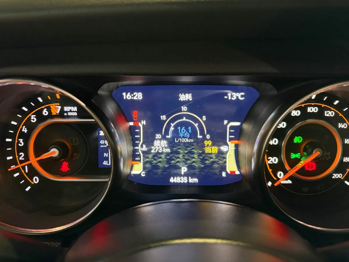 2022 Jeep Gladiator 3.6L 284HP V6 8AT,autocango,china used car exporter,china ev exporter,chinese used car exporter,chinese used ev exporter