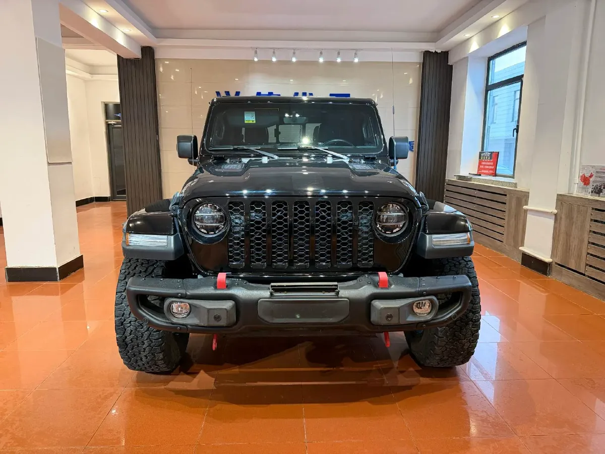 2022 Jeep Gladiator 3.6L 284HP V6 8AT,autocango,china used car exporter,china ev exporter,chinese used car exporter,chinese used ev exporter
