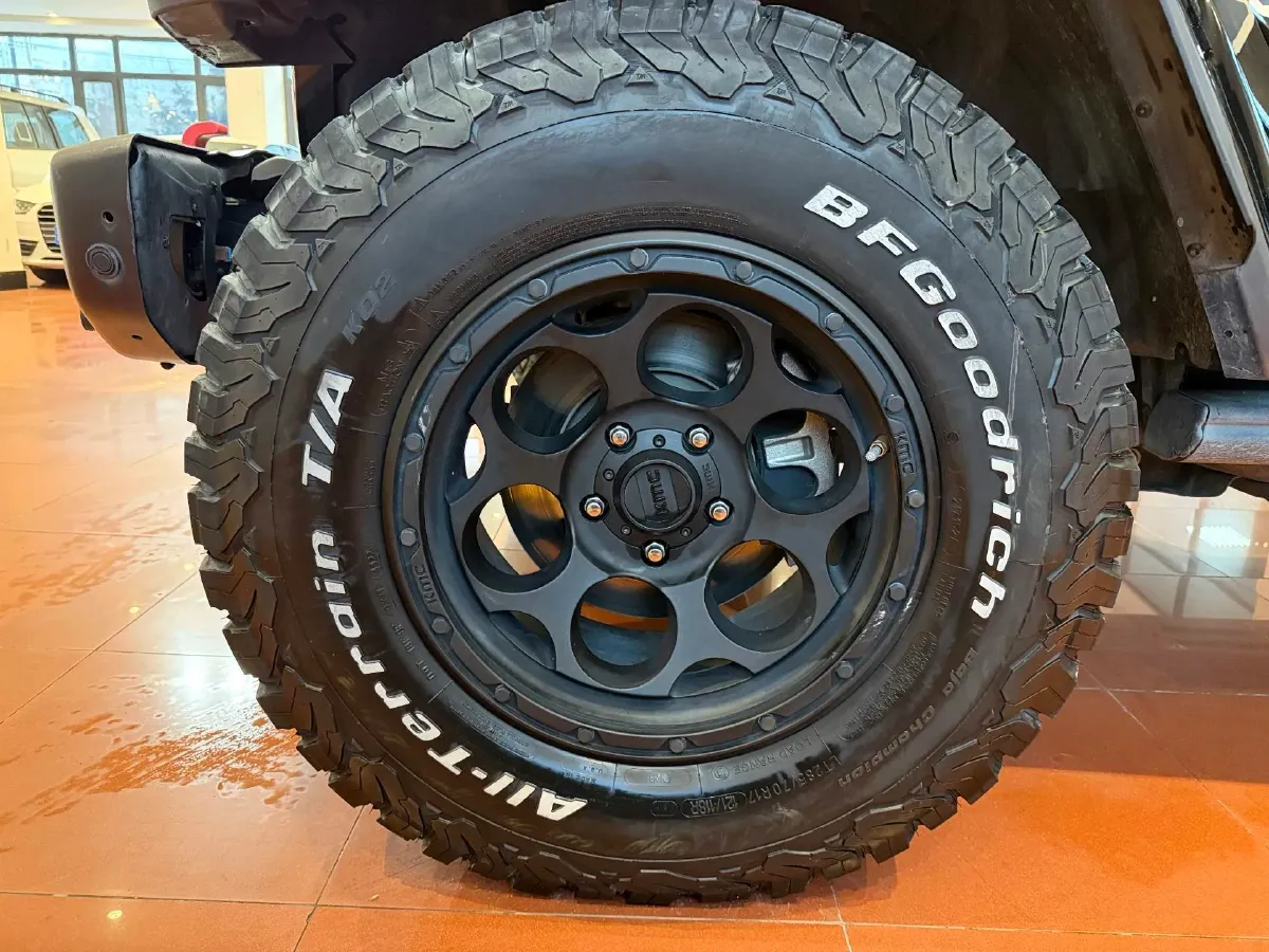 2022 Jeep Gladiator 3.6L 284HP V6 8AT,autocango,china used car exporter,china ev exporter,chinese used car exporter,chinese used ev exporter