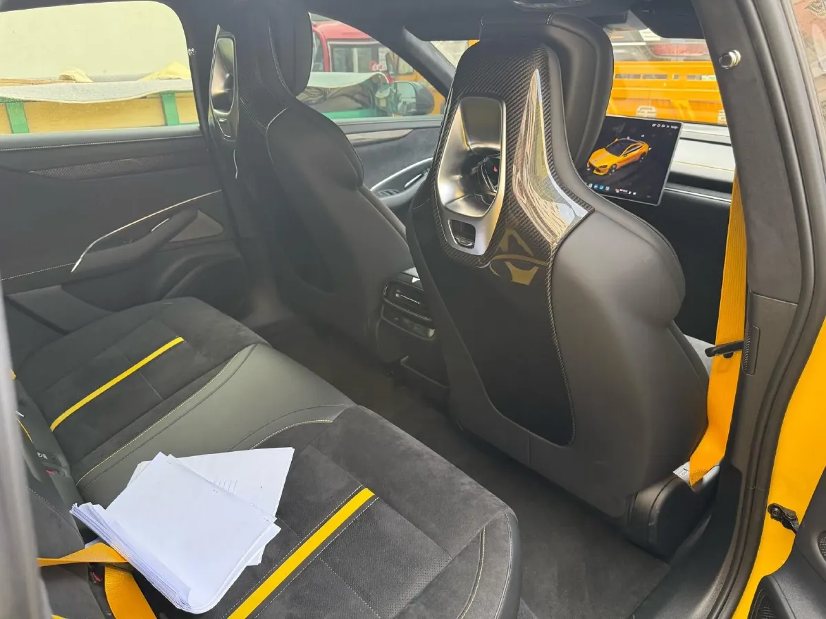 2025 MI SU7 Ultra BEV 93.7KWH,autocango,china used car exporter,china ev exporter,chinese used car exporter,chinese used ev exporter