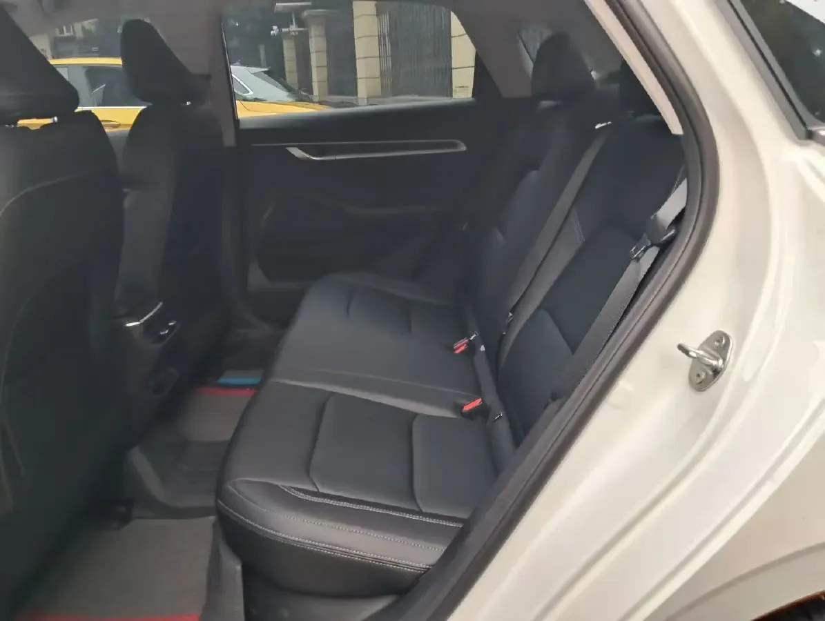 2025 Geely Emgrand 1.5L 127HP L4 CVT,autocango,china used car exporter,china ev exporter,chinese used car exporter,chinese used ev exporter