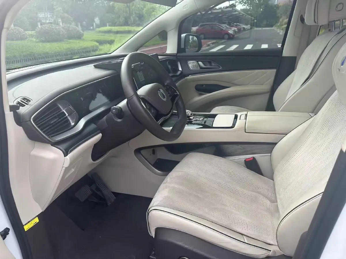 2024 Denza D9 1.5T 139HP L4 E-CVT PHEV 40KWH,autocango,china used car exporter,china ev exporter,chinese used car exporter,chinese used ev exporter