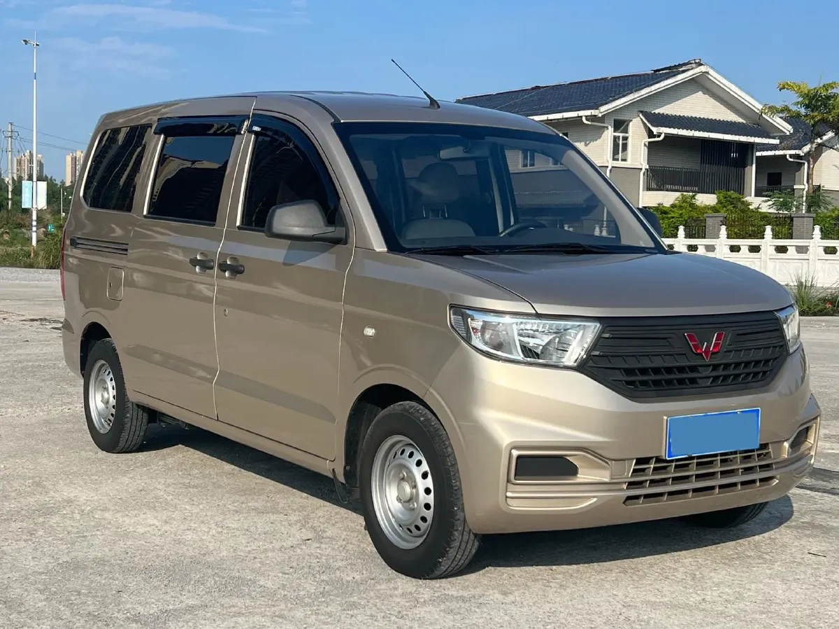 2021 ChangAn KuaYue New Leopard T3 1.6L 122HP L4 5MT,autocango,china used car exporter,china ev exporter,chinese used car exporter,chinese used ev exporter