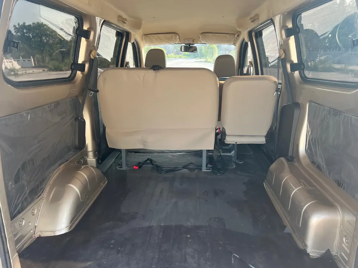 2021 ChangAn KuaYue New Leopard T3 1.6L 122HP L4 5MT,autocango,china used car exporter,china ev exporter,chinese used car exporter,chinese used ev exporter