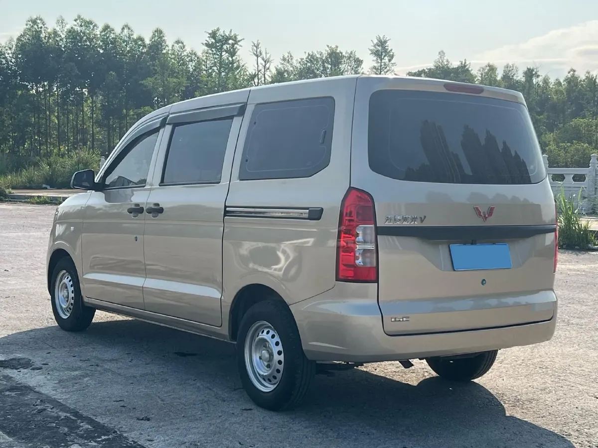 2021 ChangAn KuaYue New Leopard T3 1.6L 122HP L4 5MT,autocango,china used car exporter,china ev exporter,chinese used car exporter,chinese used ev exporter