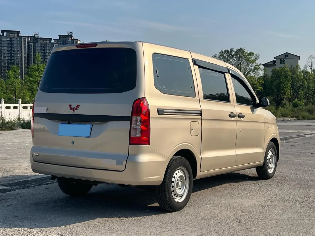 2021 ChangAn KuaYue New Leopard T3 1.6L 122HP L4 5MT,autocango,china used car exporter,china ev exporter,chinese used car exporter,chinese used ev exporter