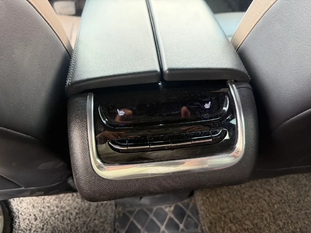 2020 Buick Enclave 2.0T 237HP L4 9AT,autocango,china used car exporter,china ev exporter,chinese used car exporter,chinese used ev exporter