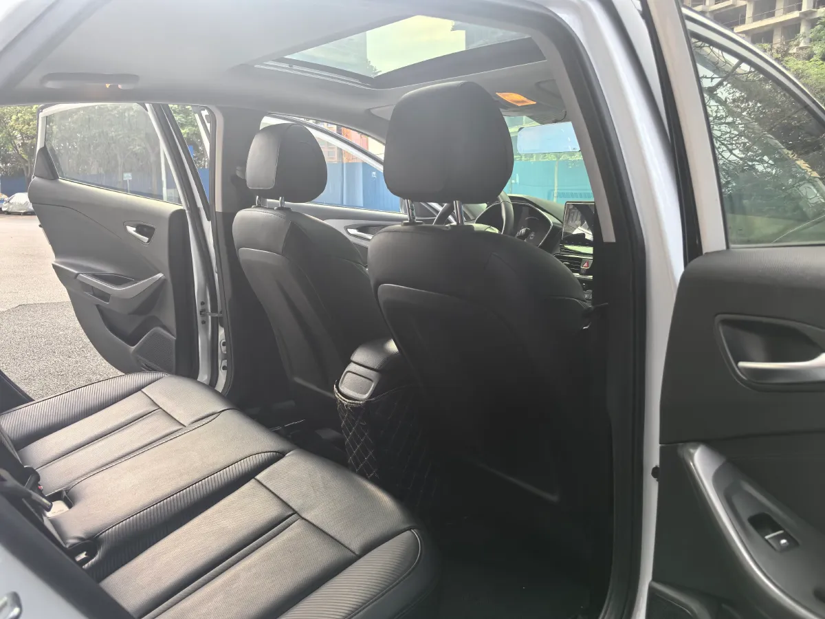 2019 Hyundai La Festa 1.6T 204HP L4 7DCT,autocango,china used car exporter,china ev exporter,chinese used car exporter,chinese used ev exporter