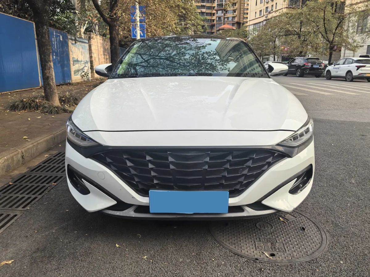2019 Hyundai La Festa 1.6T 204HP L4 7DCT,autocango,china used car exporter,china ev exporter,chinese used car exporter,chinese used ev exporter