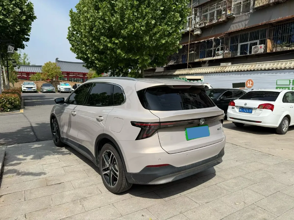 2025 MG MG ES5 BEV 62.2KWH,autocango,china used car exporter,china ev exporter,chinese used car exporter,chinese used ev exporter
