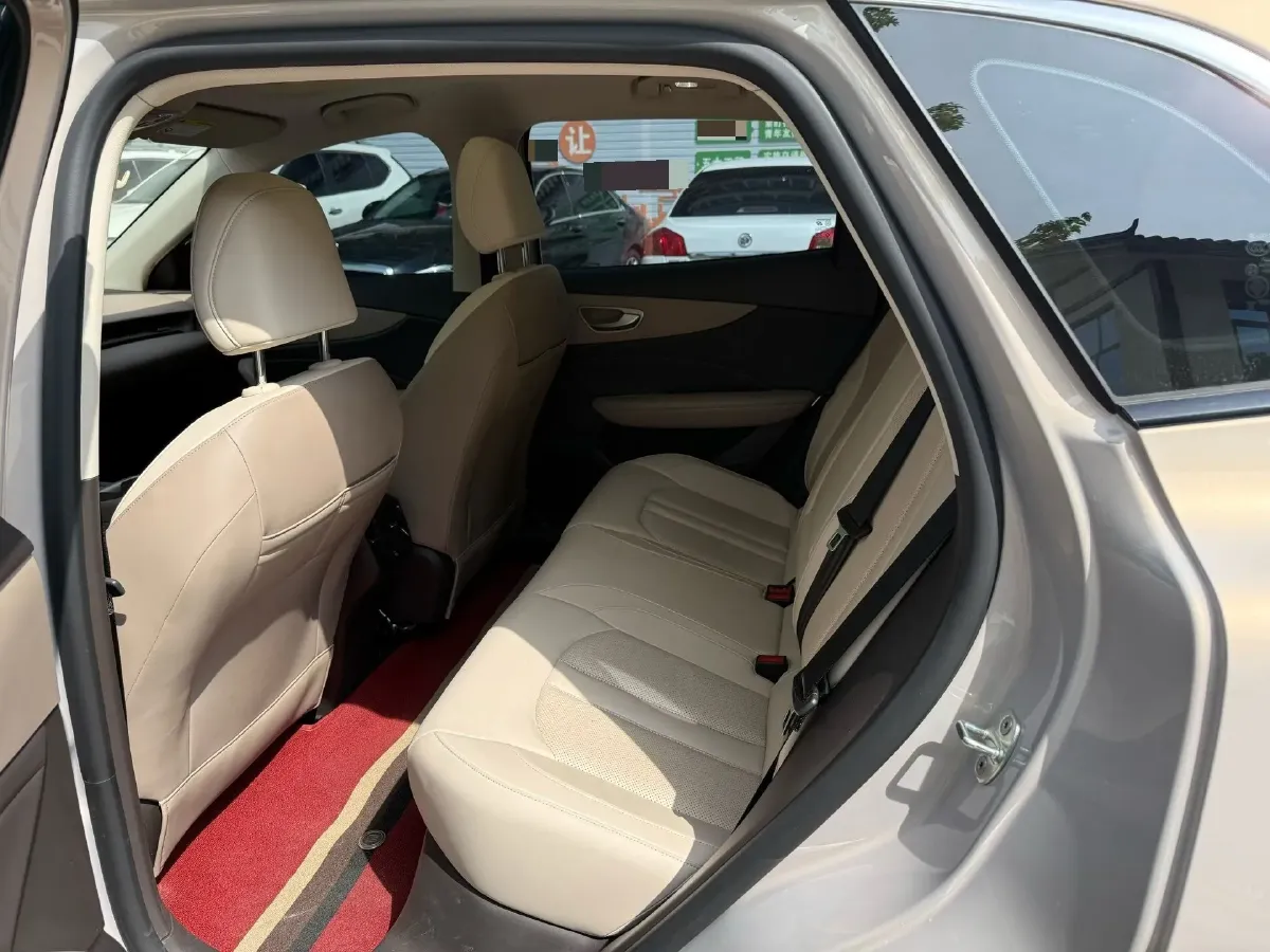 2025 MG MG ES5 BEV 62.2KWH,autocango,china used car exporter,china ev exporter,chinese used car exporter,chinese used ev exporter