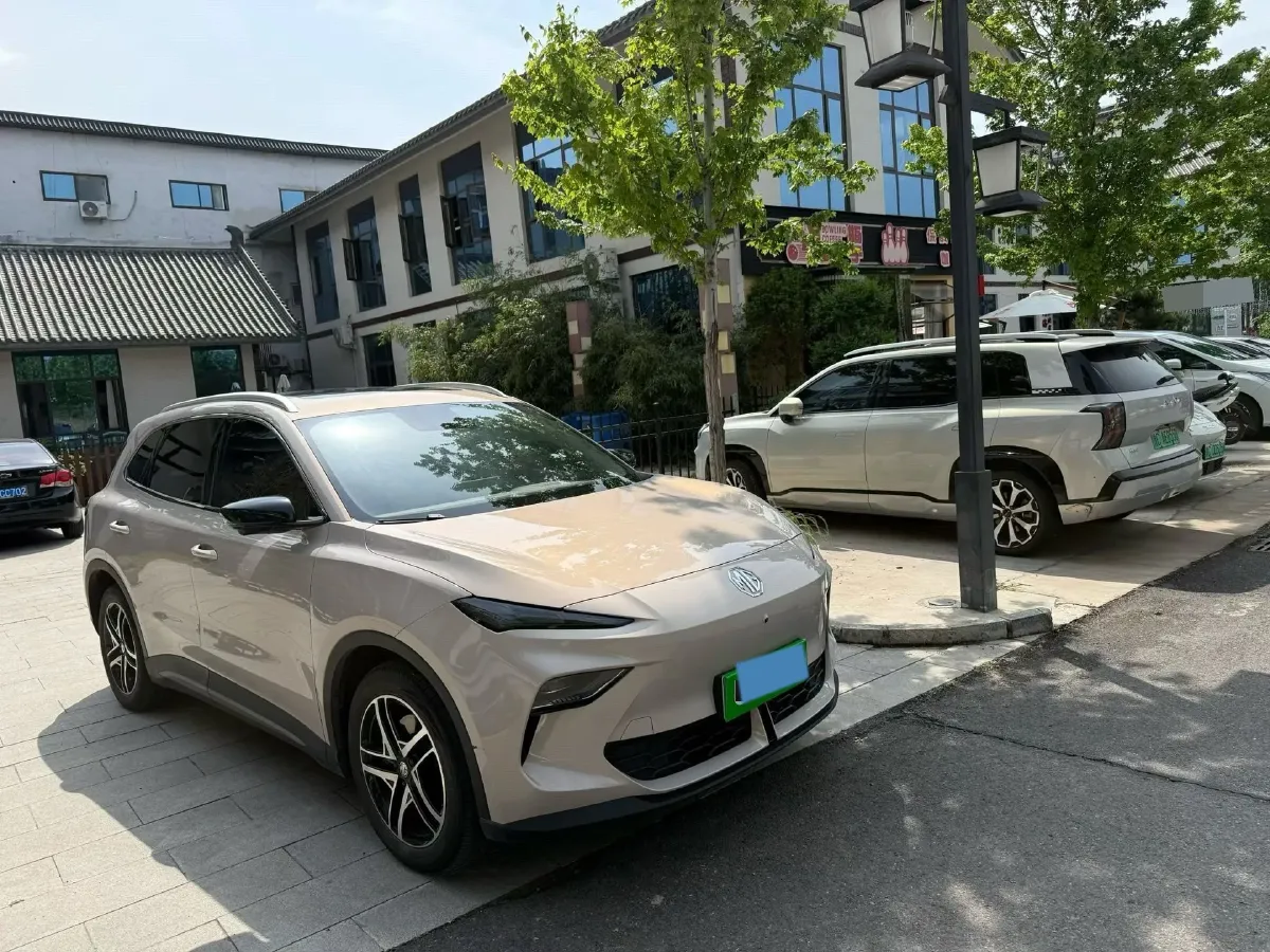 2025 MG MG ES5 BEV 62.2KWH,autocango,china used car exporter,china ev exporter,chinese used car exporter,chinese used ev exporter