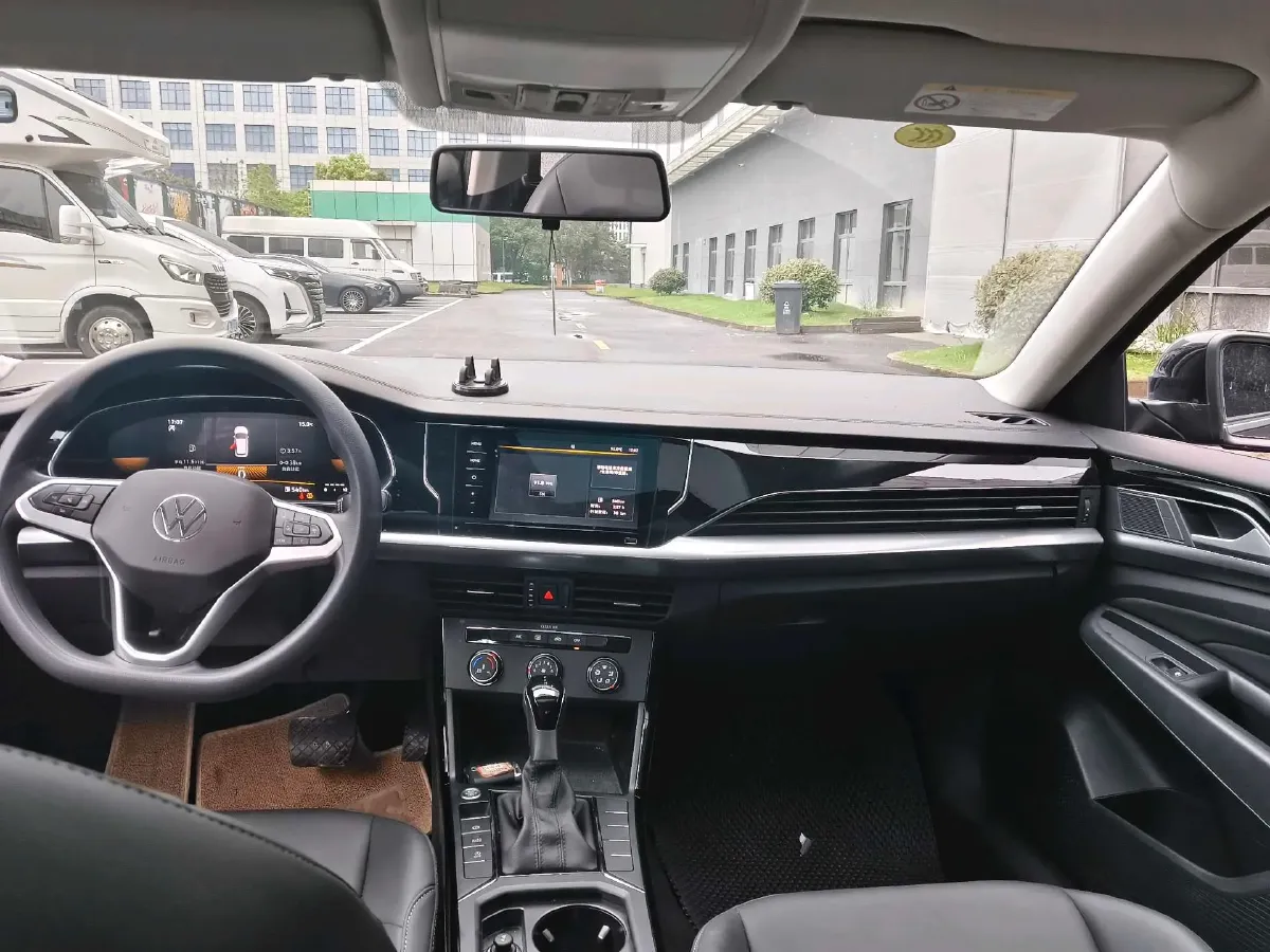 2024 Volkswagen Passat 1.4T 150HP L4 7DCT,autocango,china used car exporter,china ev exporter,chinese used car exporter,chinese used ev exporter