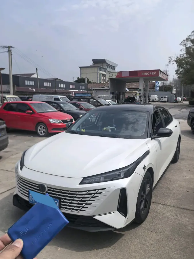 2023 ChangAn Lamore 1.5T 170HP L4 7DCT,autocango,china used car exporter,china ev exporter,chinese used car exporter,chinese used ev exporter