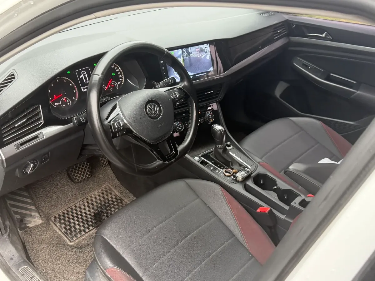 2019 Ford Focus 1.5T 184HP L3 8AT,autocango,china used car exporter,china ev exporter,chinese used car exporter,chinese used ev exporter