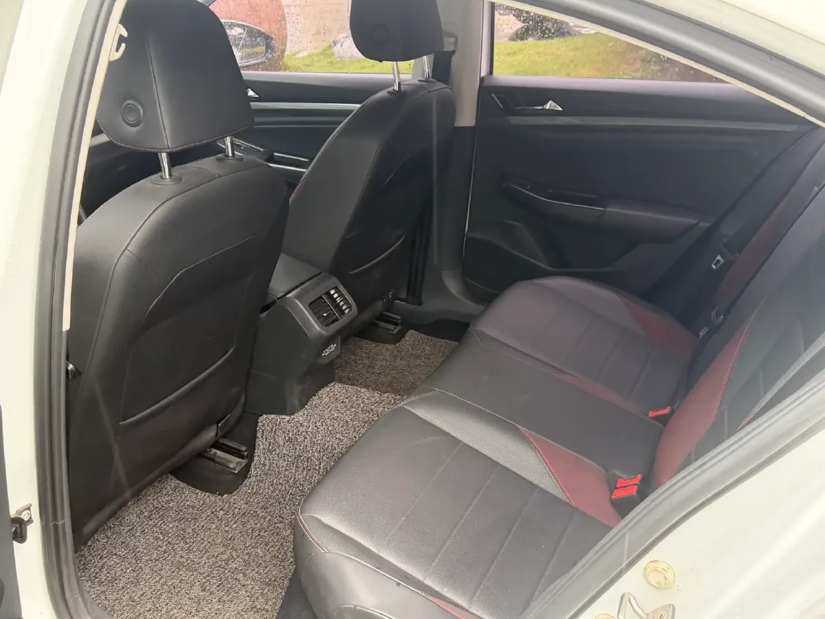 2019 Ford Focus 1.5T 184HP L3 8AT,autocango,china used car exporter,china ev exporter,chinese used car exporter,chinese used ev exporter