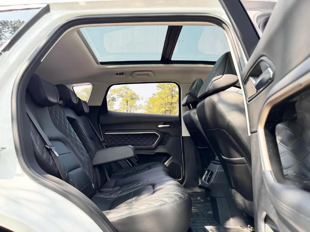 2021 Haval H6 1.5T 169HP L4 7DCT,autocango,china used car exporter,china ev exporter,chinese used car exporter,chinese used ev exporter