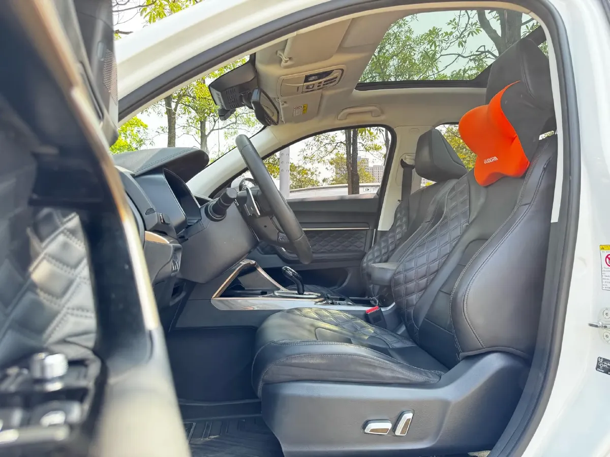 2021 Haval H6 1.5T 169HP L4 7DCT,autocango,china used car exporter,china ev exporter,chinese used car exporter,chinese used ev exporter