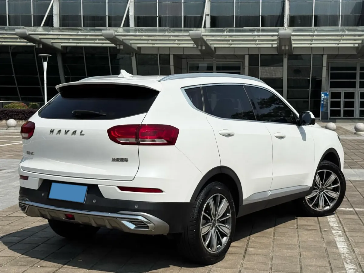 2021 Haval H6 1.5T 169HP L4 7DCT,autocango,china used car exporter,china ev exporter,chinese used car exporter,chinese used ev exporter