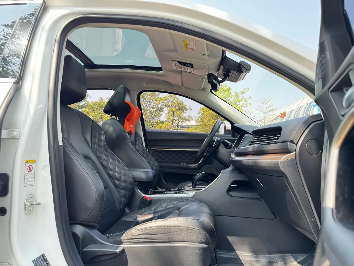 2021 Haval H6 1.5T 169HP L4 7DCT,autocango,china used car exporter,china ev exporter,chinese used car exporter,chinese used ev exporter